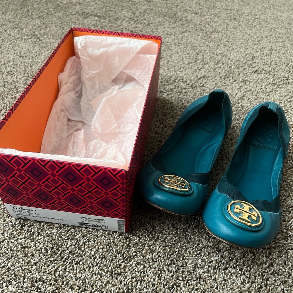 Tory Burch Caroline/elastic flats. Size 9.5. Gently used. Electric Eel 412 color